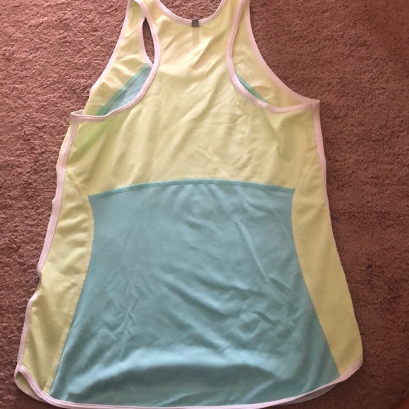 Nike Tank Top - Picture 2 of 3